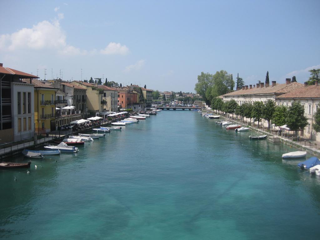 Acqua Verde Appartamenti Peschiera del Garda Buitenkant foto